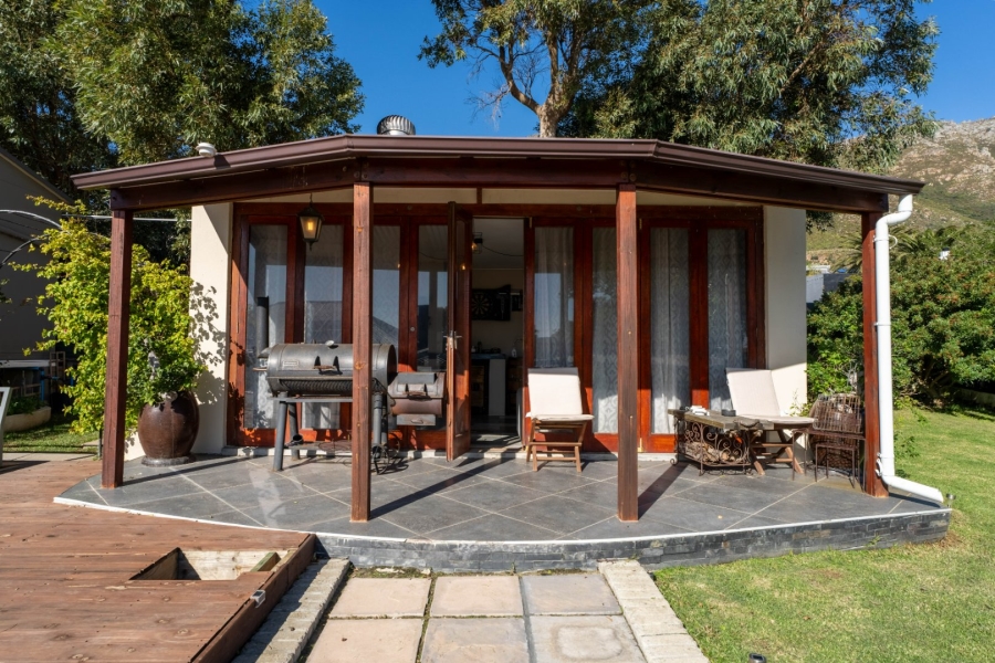 3 Bedroom Property for Sale in Mountainside Western Cape